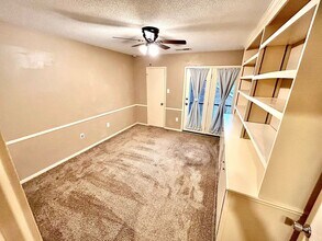 5735 Barfield Cir in Memphis, TN - Building Photo - Building Photo