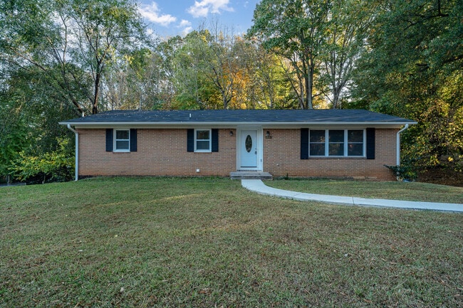 property at 2860 Landsdowne Dr