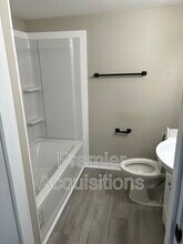 825 Easton St in Alton, IL - Building Photo - Building Photo