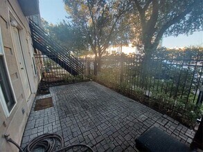 1321 Woodhead St in Houston, TX - Building Photo - Building Photo