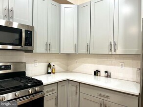 512 W Montgomery Ave in Philadelphia, PA - Building Photo - Building Photo