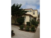 2166-2168 Thomas Ave in San Diego, CA - Foto de edificio - Building Photo