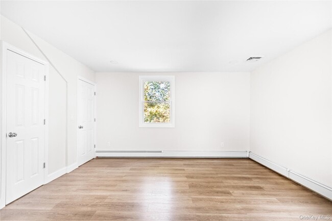 2319 Ocean Ave in Ronkonkoma, NY - Building Photo - Building Photo