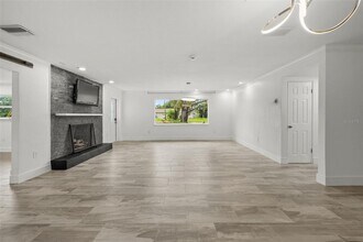 5301 Venetian Blvd NE in St. Petersburg, FL - Building Photo - Building Photo