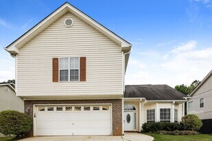 4211 Reeshemah St in College Park, GA - Building Photo