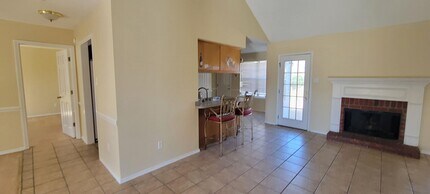 8202 Woodstone Dr in Semmes, AL - Building Photo - Building Photo