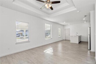 1213 Shavano Dr, Unit 4 in Edinburg, TX - Building Photo - Building Photo