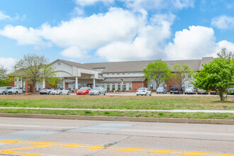 Heritage Landing Senior Apartments in Tulsa, OK - Building Photo - Building Photo