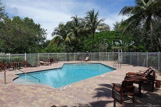 49 SE Sedona Cir in Stuart, FL - Building Photo - Building Photo