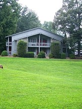 Hebron Terrace Condominiums in Hendersonville, NC - Building Photo - Building Photo