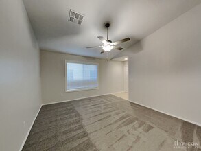 1492 E Stirrup Ln in San Tan Valley, AZ - Building Photo - Building Photo
