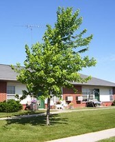 Cameron Properties in Cameron, MO - Building Photo