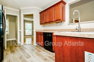 220 Creekside Cir in Hampton, GA - Building Photo - Building Photo