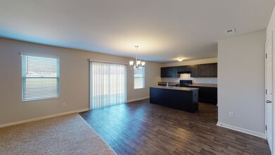 117 Maple Tree Ln in Clayton, NC - Building Photo - Building Photo