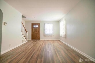 301 Central Ave in Metuchen, NJ - Building Photo - Building Photo