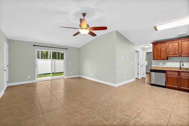 4 Bunker View Pl in Palm Coast, FL - Building Photo - Building Photo