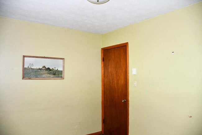 1912 Virginia Ave in Bluefield, VA - Building Photo - Building Photo