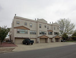 1300 Garfield St Apartments