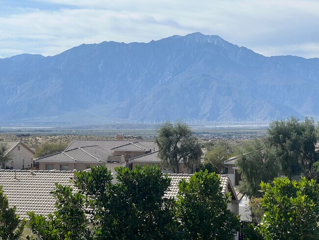 13633 Overlook Dr in Desert Hot Springs, CA - Building Photo - Building Photo