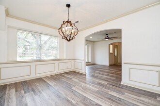 8231 Bo Jack Dr in Houston, TX - Foto de edificio - Building Photo