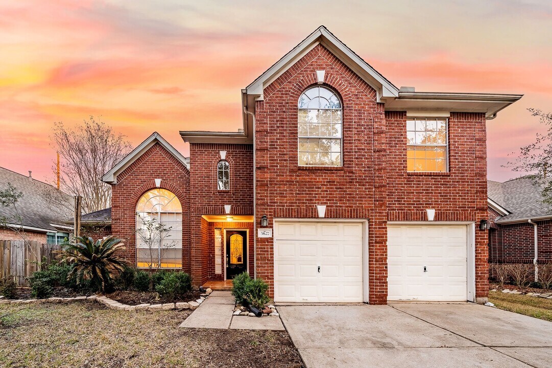 3627 Heritage Colony Dr in Missouri City, TX - Building Photo
