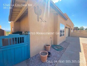 5346 La Colonia Dr NW in Albuquerque, NM - Building Photo - Building Photo