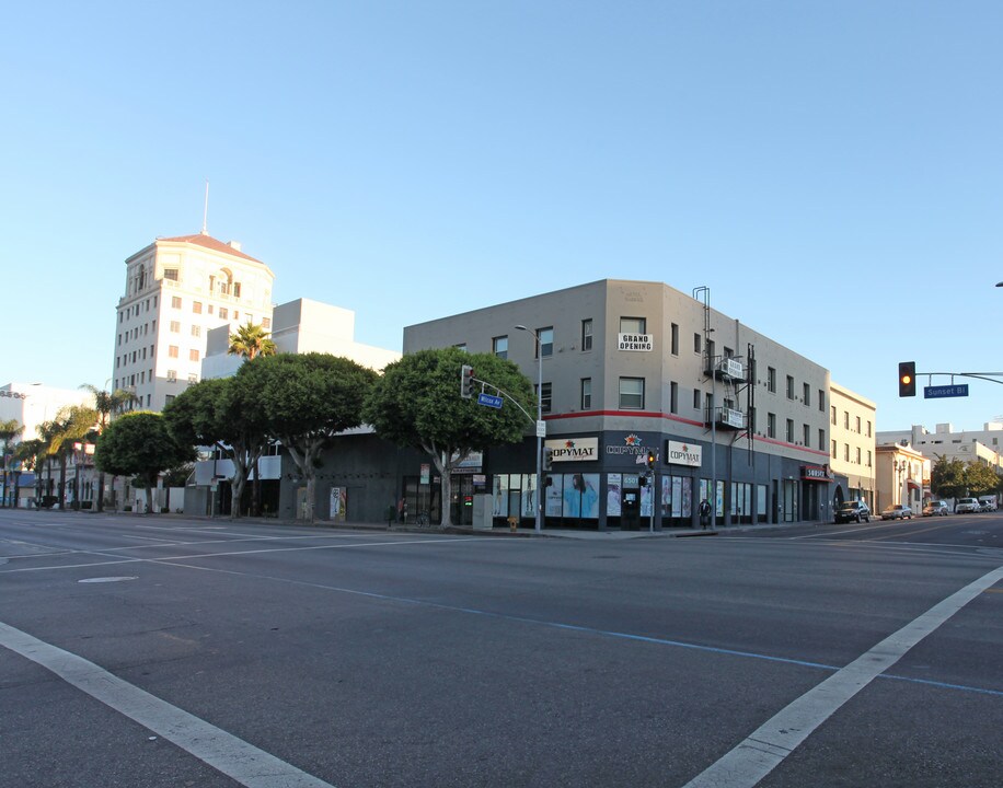 Sunset Wilcox Building in Hollywood, CA - Foto de edificio