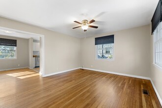 1934 Fine Ave in Knoxville, TN - Foto de edificio - Building Photo