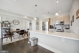 340 Adams St NE in Washington, DC - Building Photo - Building Photo