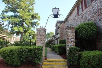 14719 Barryknoll Ln in Houston, TX - Building Photo - Building Photo