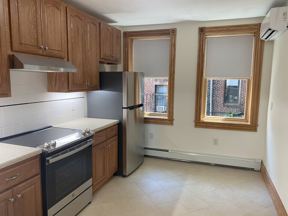 46 Garden St, Unit 2 in Boston, MA - Building Photo