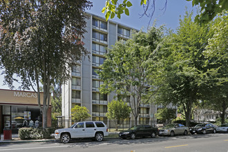 Sierra Vista Apartments in Sacramento, CA - Building Photo - Building Photo