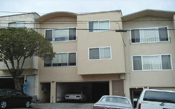 85 Lausanne Ave in Daly City, CA - Building Photo - Building Photo