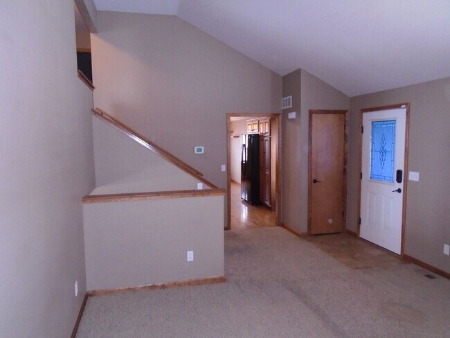 1410 Meadowbrooke Ln in Junction City, KS - Building Photo - Building Photo