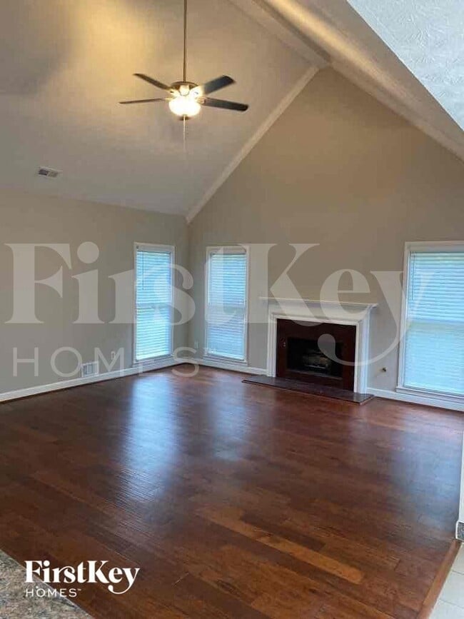 1020 Forest Hills Dr SE in Conyers, GA - Building Photo - Building Photo