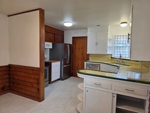 3254 Magowan Dr in Santa Rosa, CA - Building Photo - Building Photo