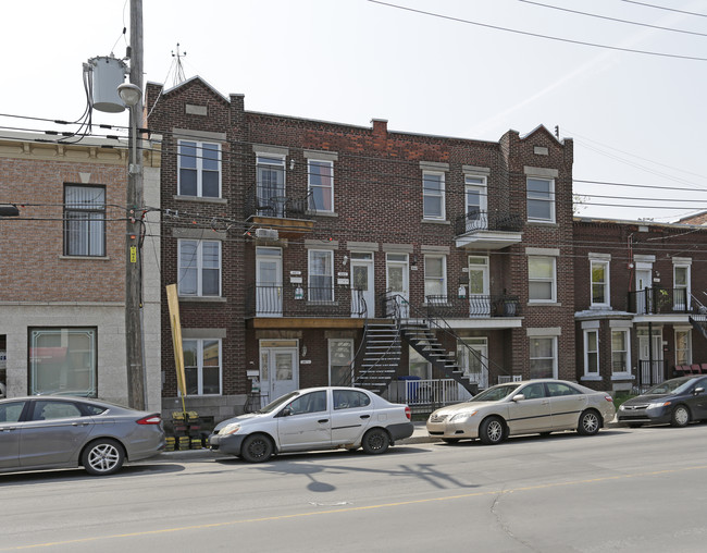 4069 Lasalle Blvd in Montréal, QC - Building Photo - Primary Photo