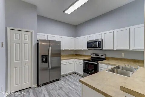 6105 Maggies Cir in Jacksonville, FL - Building Photo