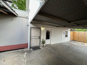 116 Frawley St, Unit 2 in Houston, TX - Building Photo - Building Photo