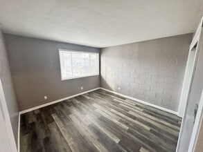 12181 Rocky Mountain St in Reno, NV - Building Photo - Building Photo