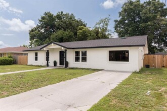 4335 Beau Terra Ln in Pensacola, FL - Building Photo - Building Photo