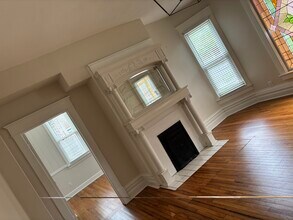 145 3rd St, Unit 2 in Pikeville, KY - Foto de edificio - Building Photo