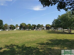 4 Crabapple Cir-Unit -C in Savannah, GA - Building Photo - Building Photo