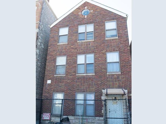 property at 2242 S Spaulding Ave