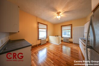 22 Grand View Ave, Unit 1 in Somerville, MA - Foto de edificio - Building Photo