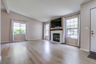 3560 Turquoise Ln in Oceanside, CA - Building Photo - Building Photo