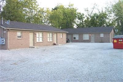 905 Orchard St in Memphis, IN - Foto de edificio - Building Photo