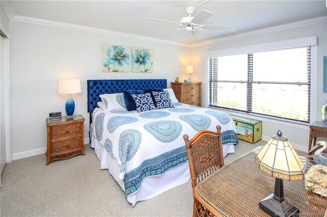 property at 350 NE Edgewater Dr