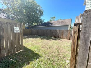 1826 Fletcher St in Houston, TX - Building Photo - Building Photo