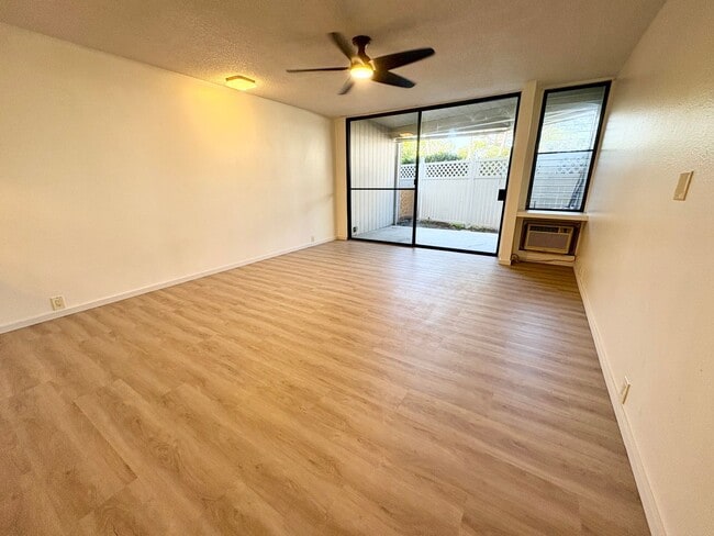 75-5669-5669 Kuakini Hwy in Kailua Kona, HI - Building Photo - Building Photo